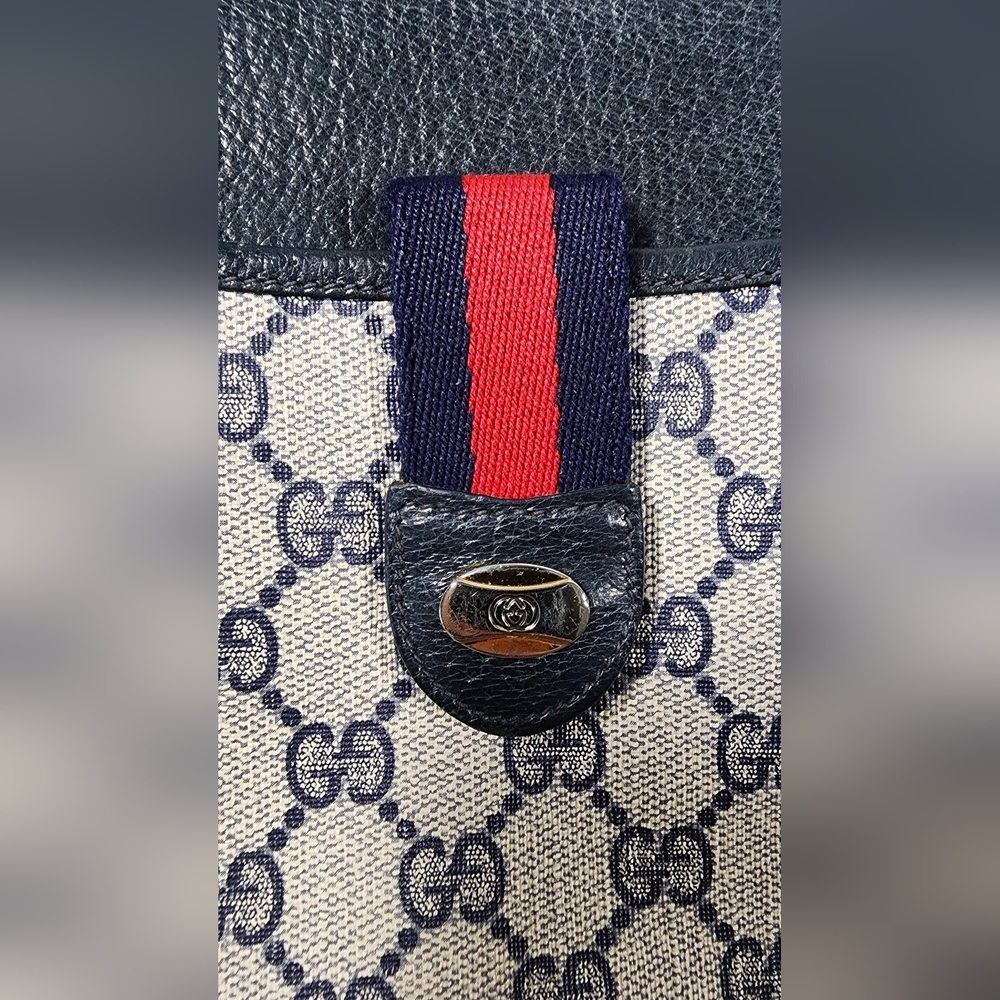 Gucci GG Sherry Line shoulder bag. Interior has been cleaned out. - Picture 7 of 16